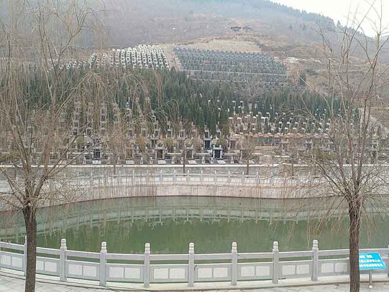 锦云川公墓环境