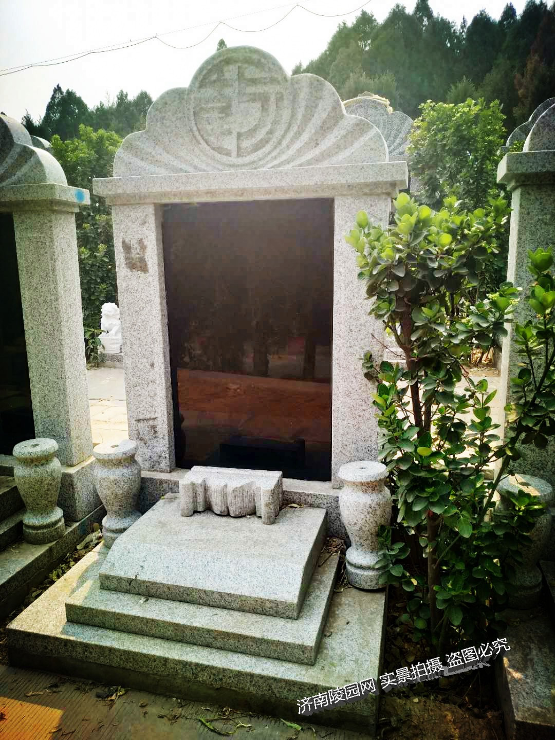 历城劳动人民安息园碑型
