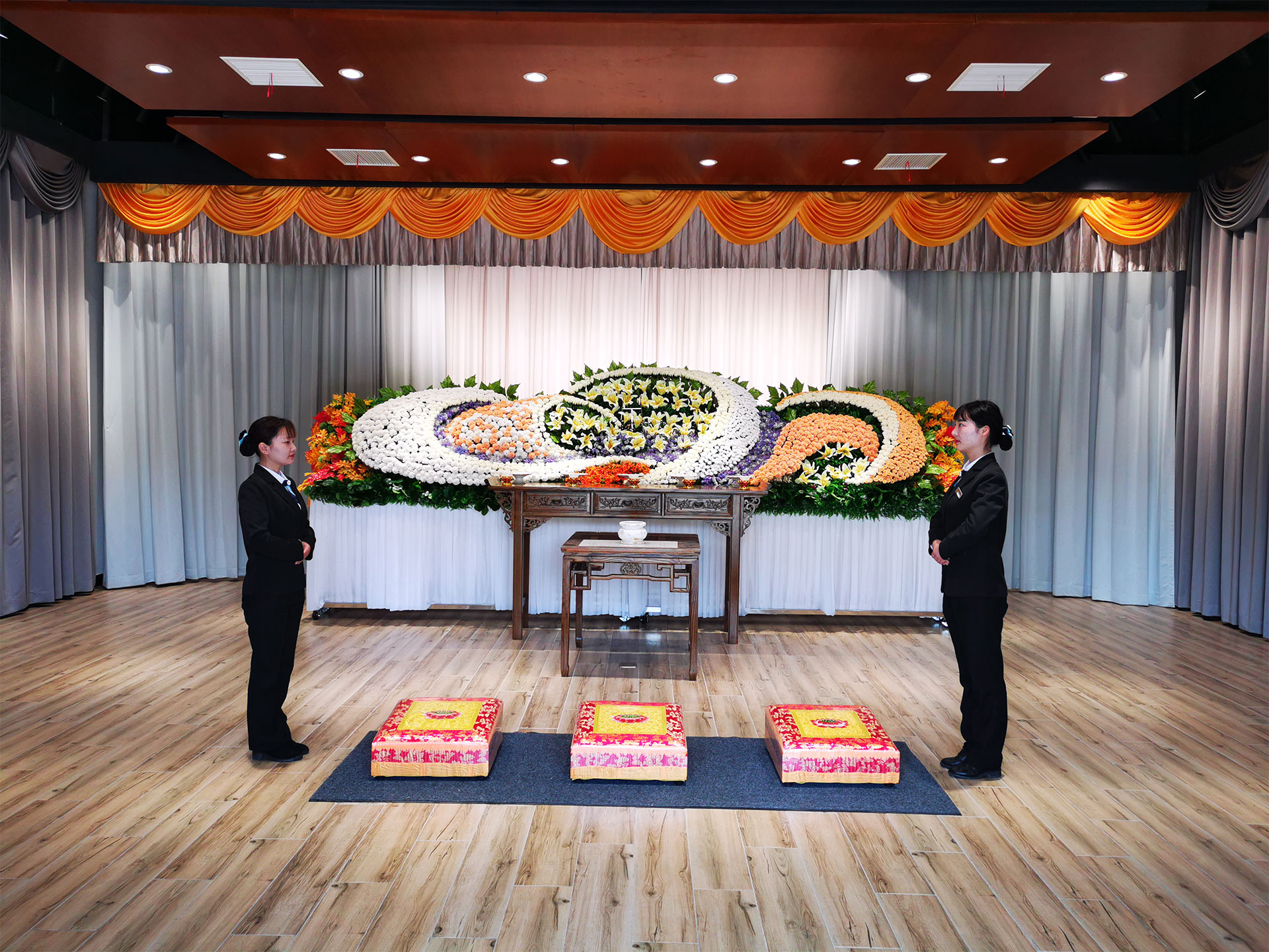 如何通知家属参加祭奠仪式