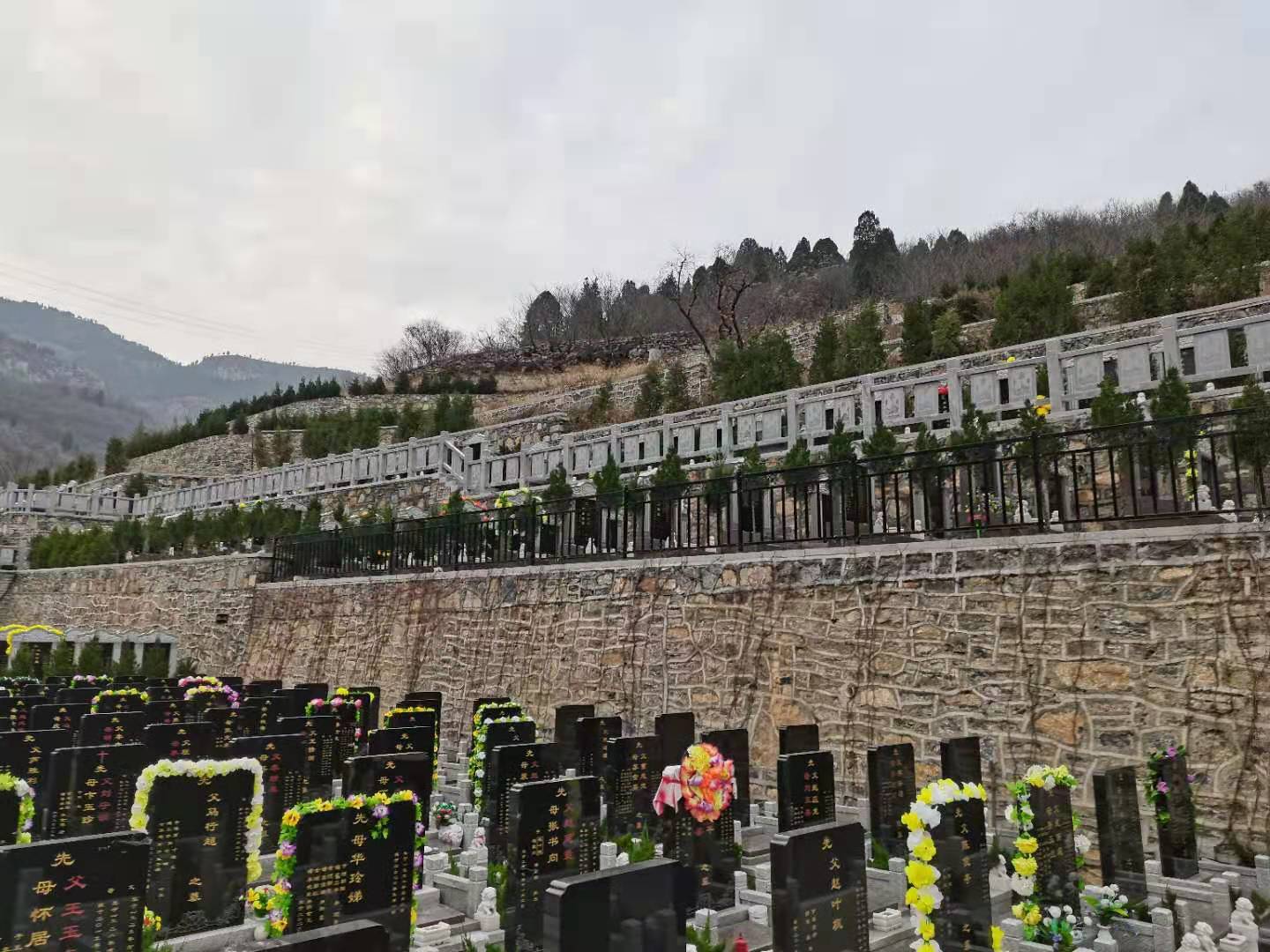 济南太甲山陵园