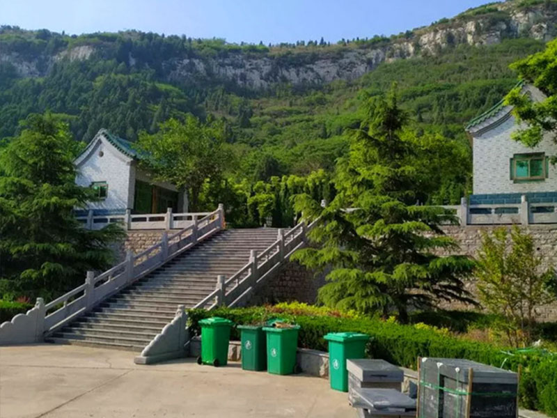 九顶山陵园