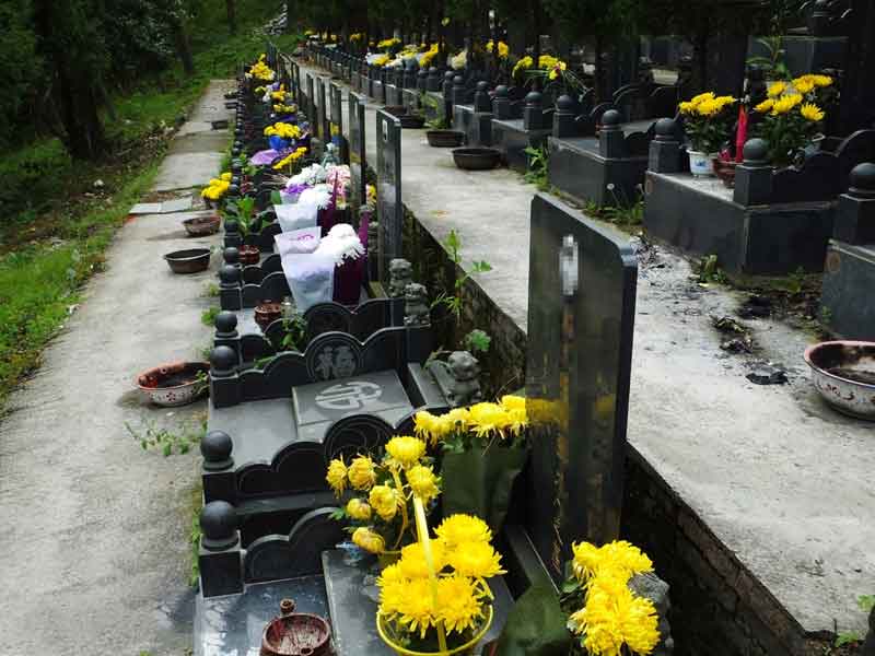 在济南选择墓地