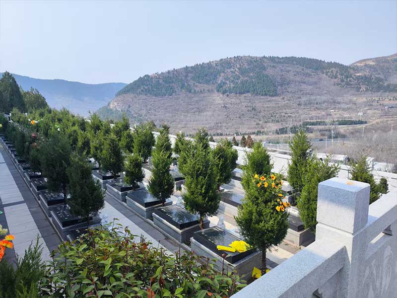 官山陵园地理位置与自然环境