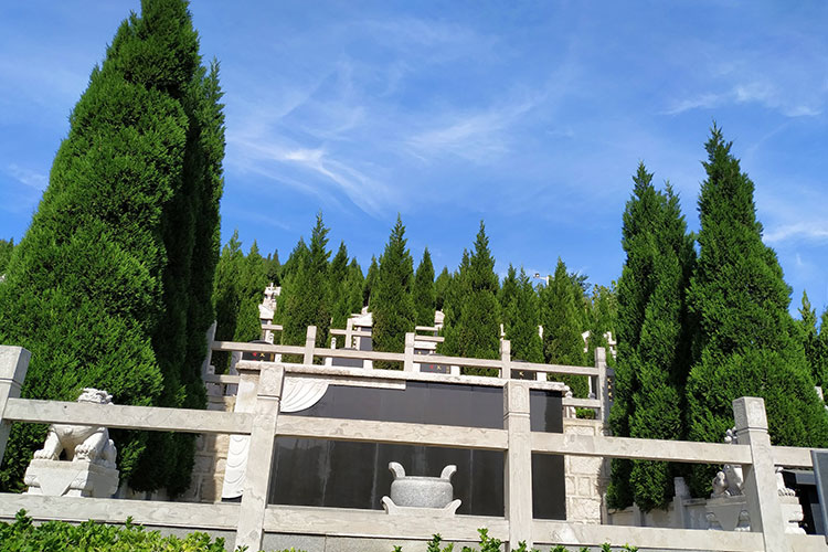 恭德陵园寿南山