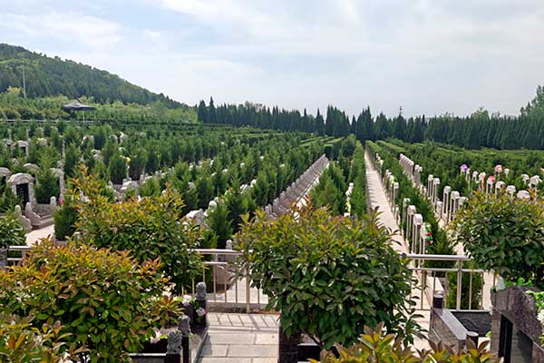 济南双峰山陵园