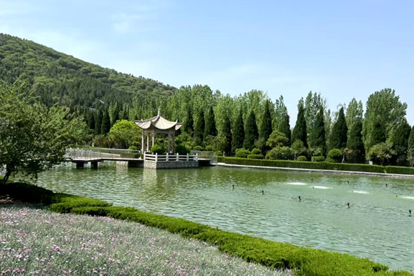 双峰山陵园
