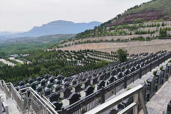 济南青龙山公墓