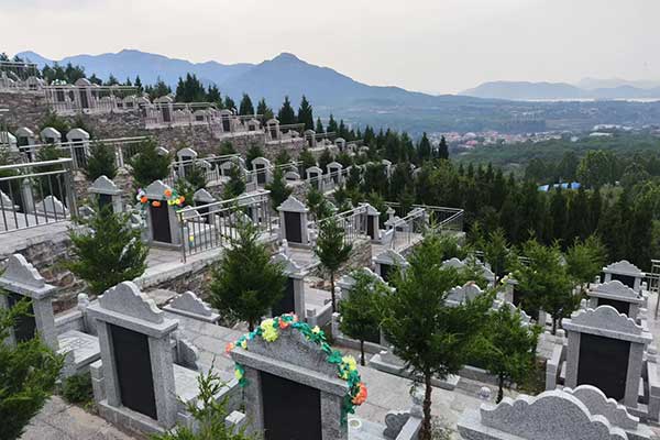 历城区东彩石青龙山人文纪念园