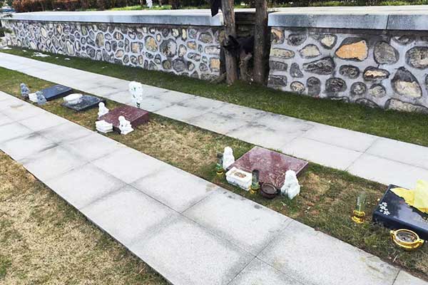 多子山陵园碑型 多子山陵园碑型
