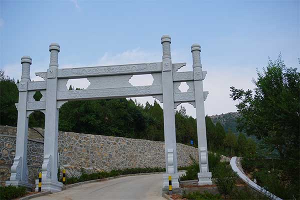 市中区官山陵园