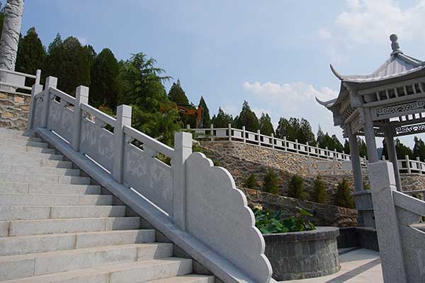 市中区官山陵园