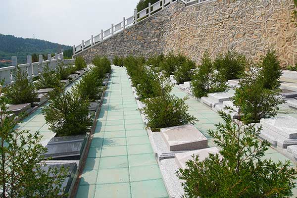 市中区官山陵园 市中区官山陵园